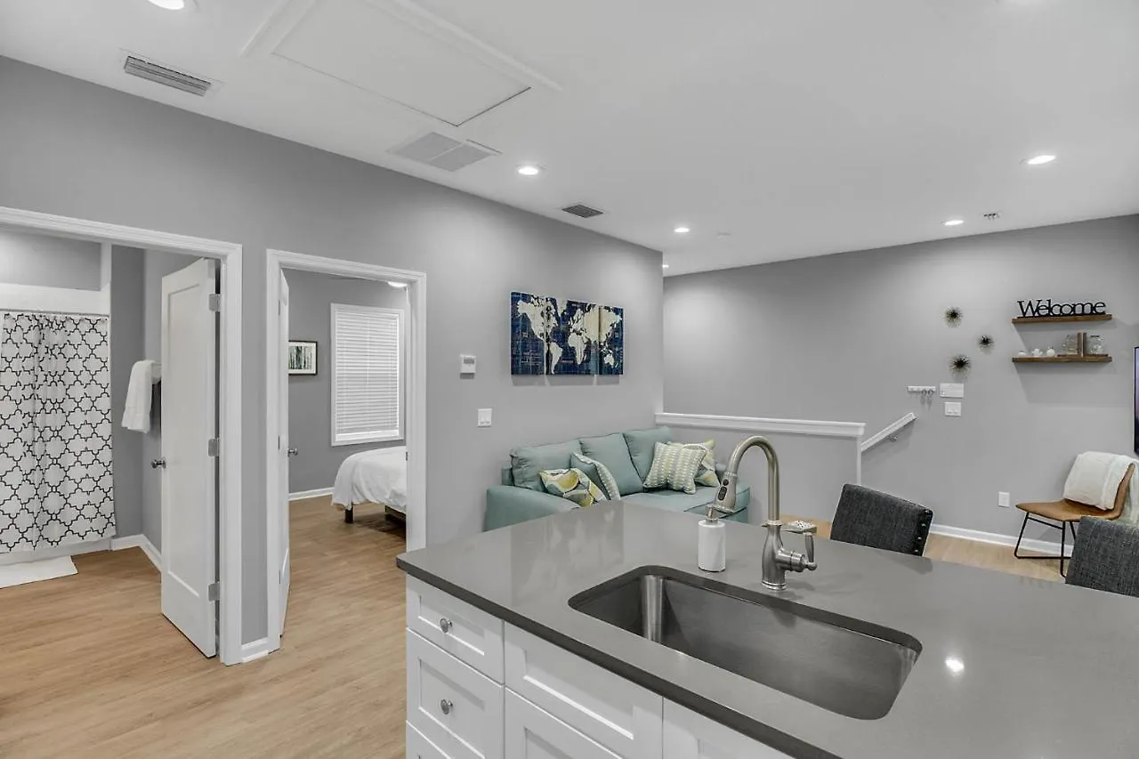 New 1/1 :Loft Minutes From Heart Of Tampa -Unit C Apartment United States