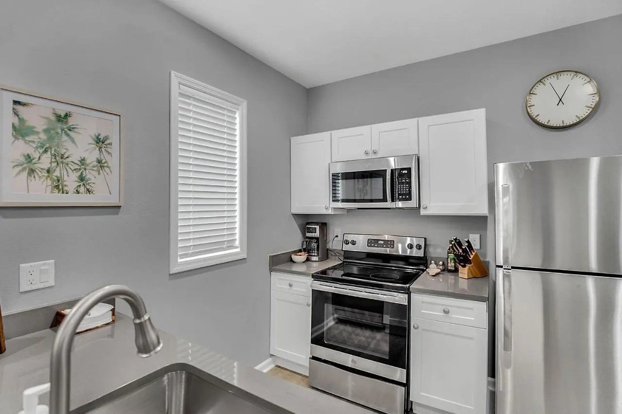 New 1/1 :Loft Minutes From Heart Of Tampa -Unit C Apartment United States