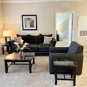 Specious 2-Bedroom Luxury Condo By The Water Apartment