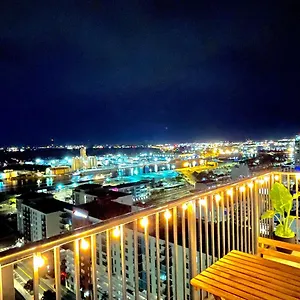 Breathtaking Penthouse Views Of Downtown Apartment