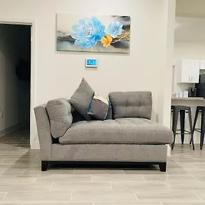 3bd/3bth Near Downtown Villa Orlando