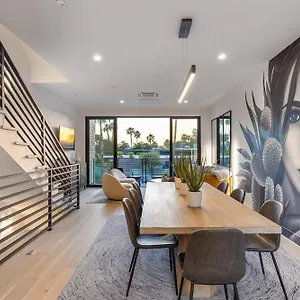 Perfect Friends Escape In Old Town With Pool Access And Roof Deck! Villa Scottsdale