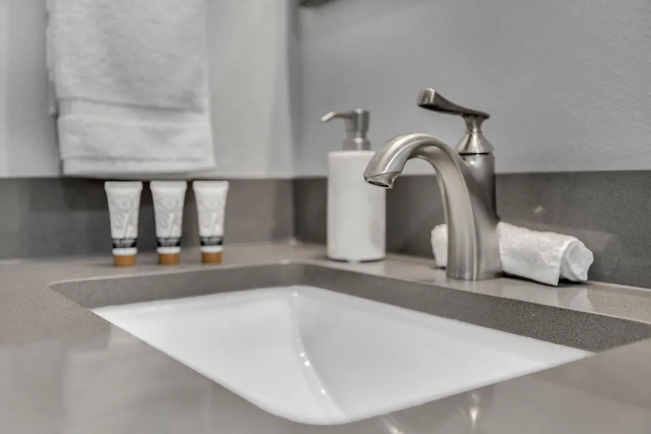 Appartamento New 1/1 :Loft Minutes From Heart Of Tampa -Unit C